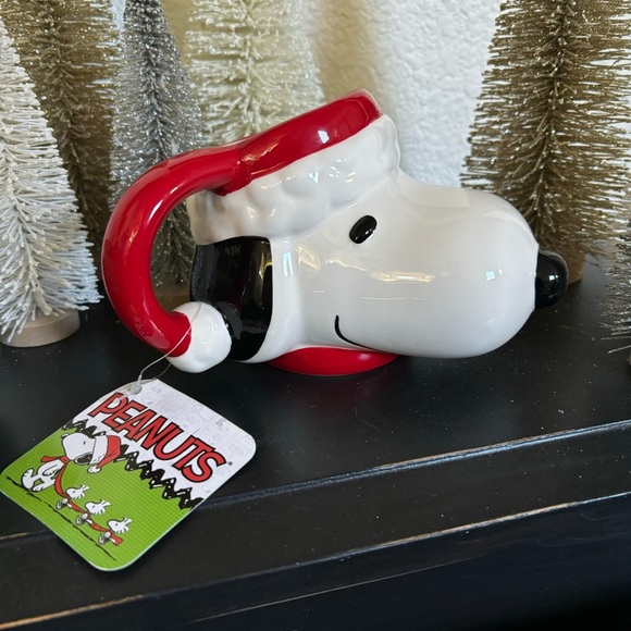 Peanuts Snoopy In Santa Hat Christmas Coffee Tea Holiday Mug NWT - Picture 2 of 6